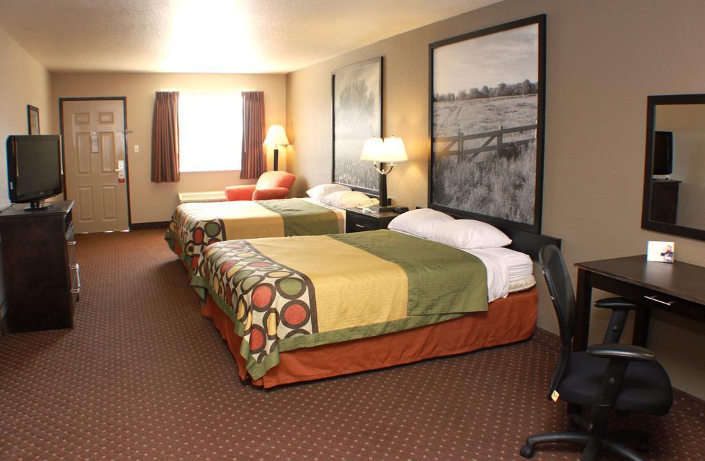 Hill Country Inn & Suites - New Braunfels, Gruene Extérieur photo