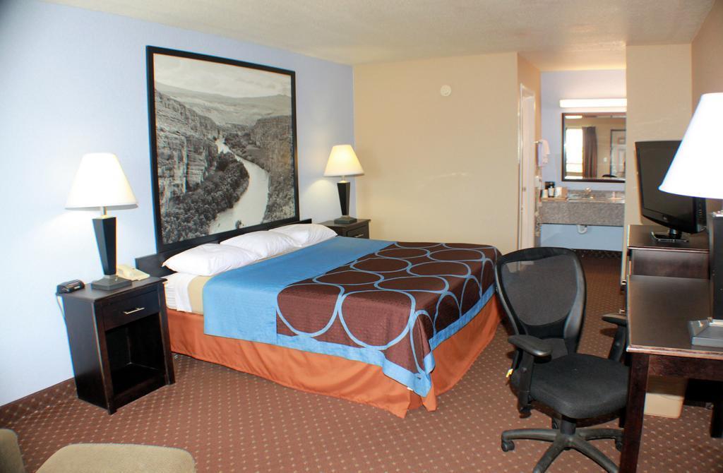 Hill Country Inn & Suites - New Braunfels, Gruene Extérieur photo