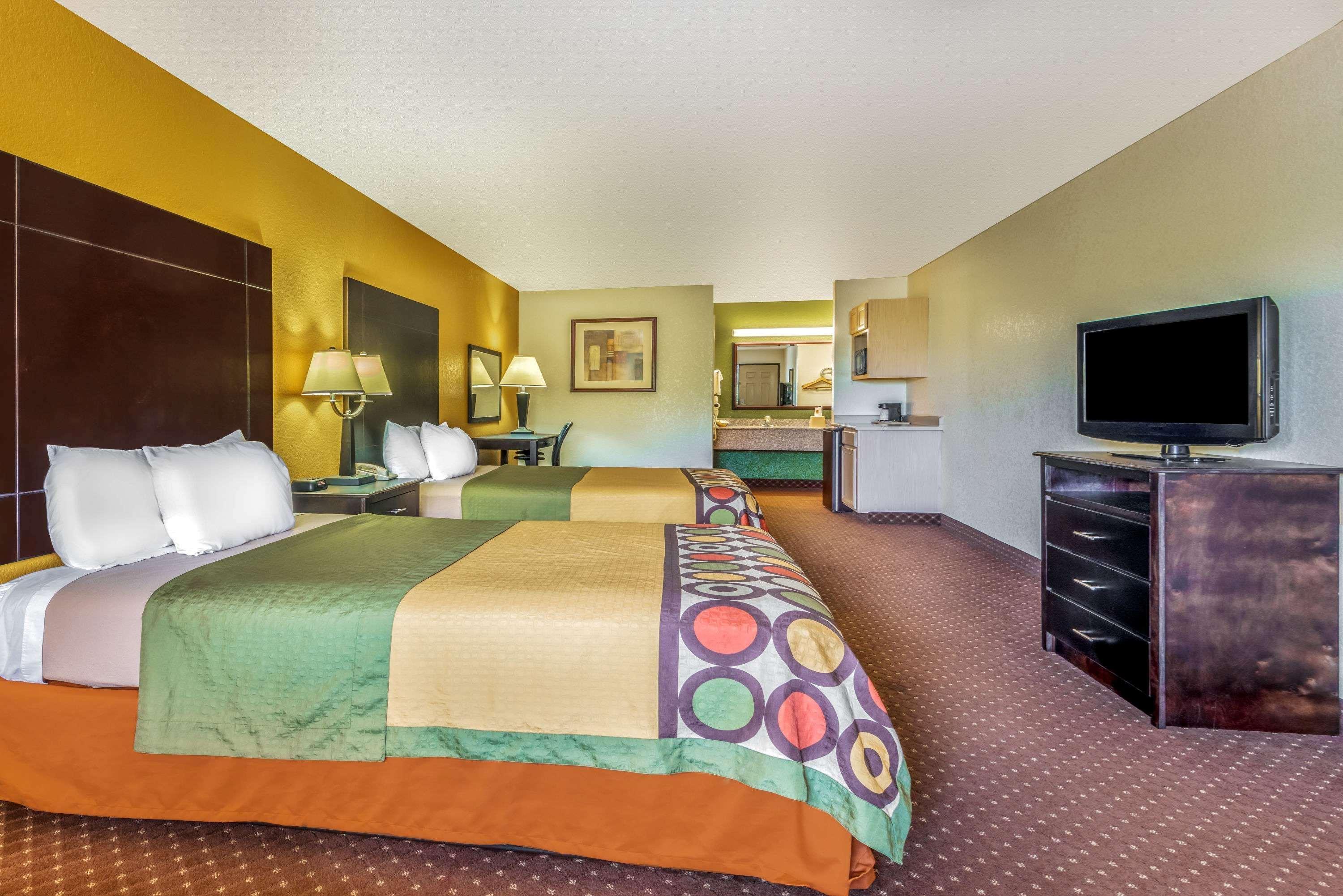 Hill Country Inn & Suites - New Braunfels, Gruene Extérieur photo