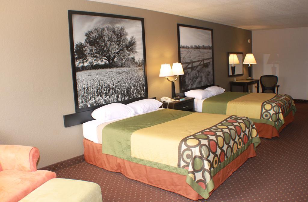 Hill Country Inn & Suites - New Braunfels, Gruene Extérieur photo