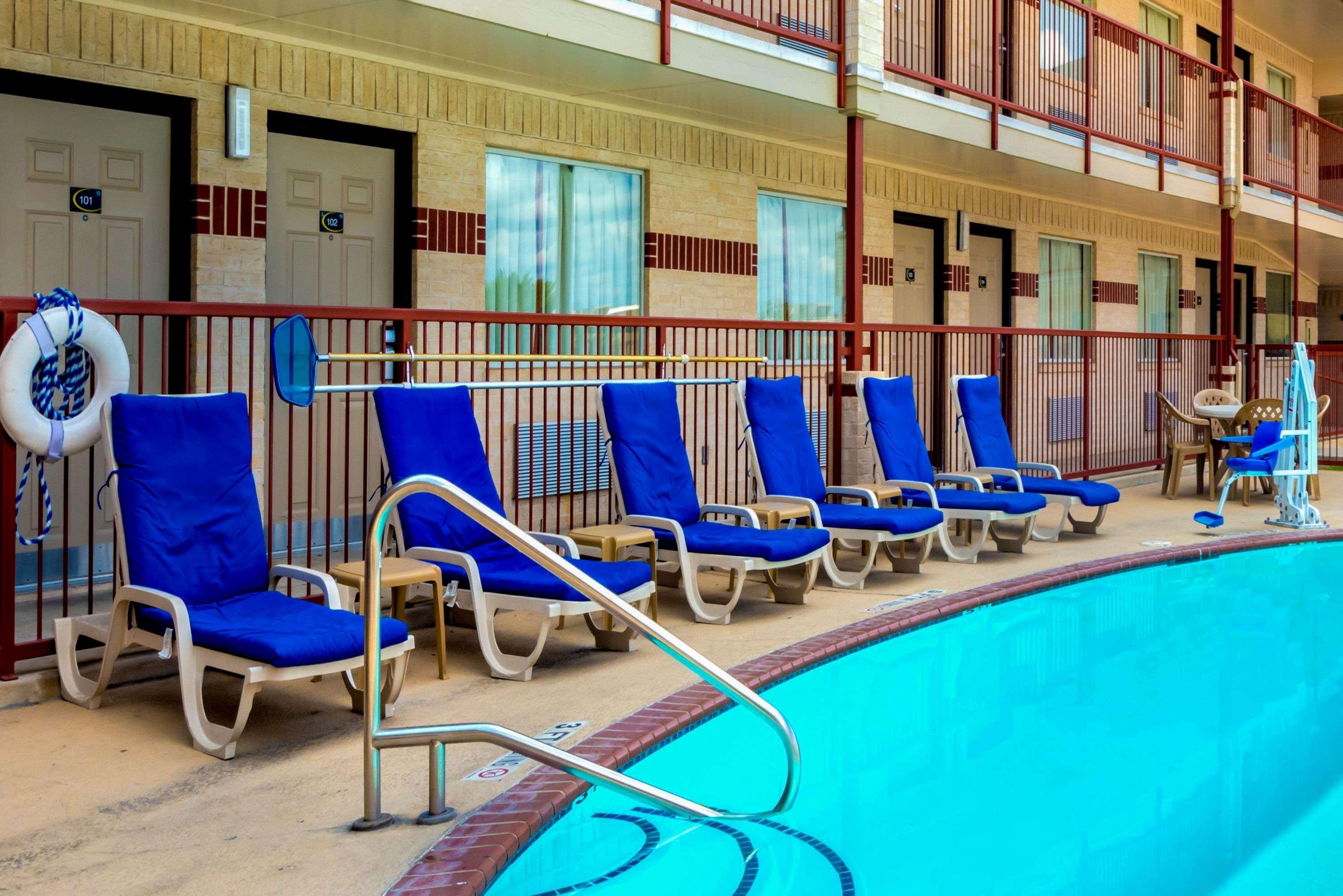 Hill Country Inn & Suites - New Braunfels, Gruene Extérieur photo